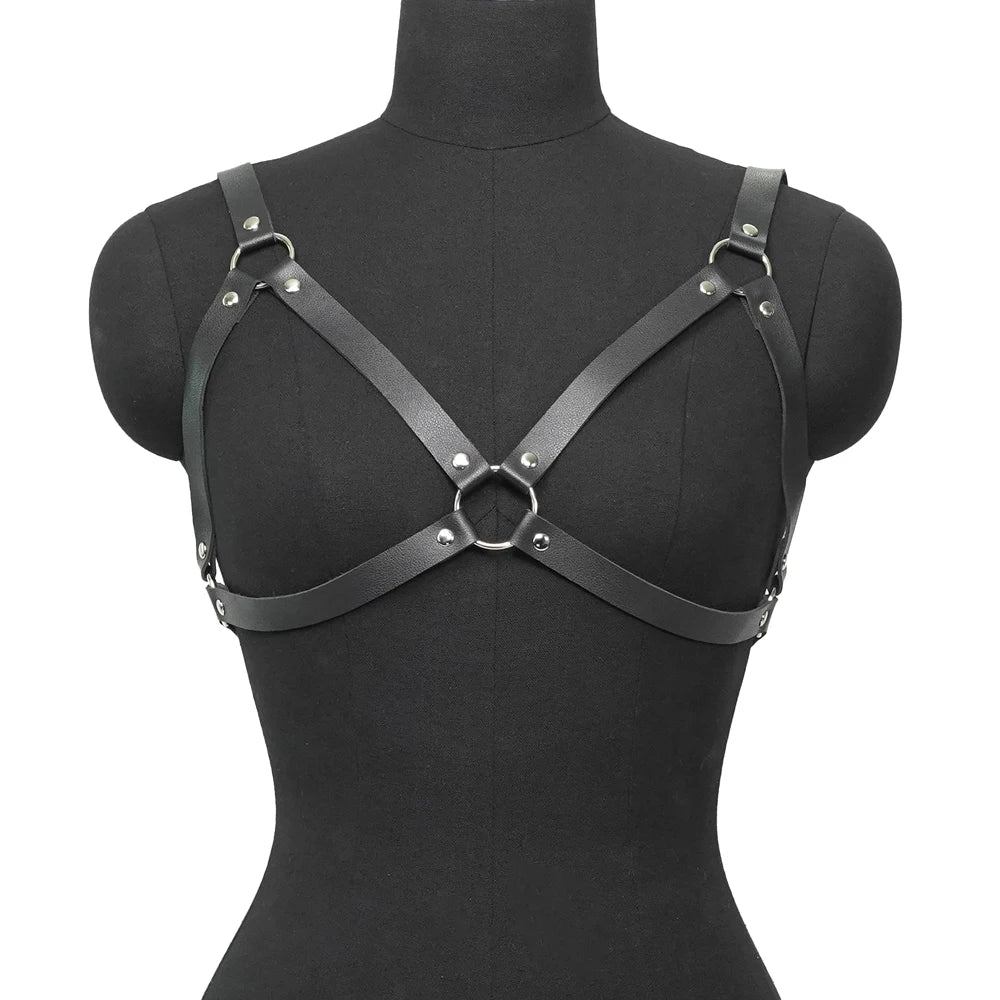 DarkLuxe Harness – Arnés de Pecho Erótico y Lencería Fetish de Alto Impacto
